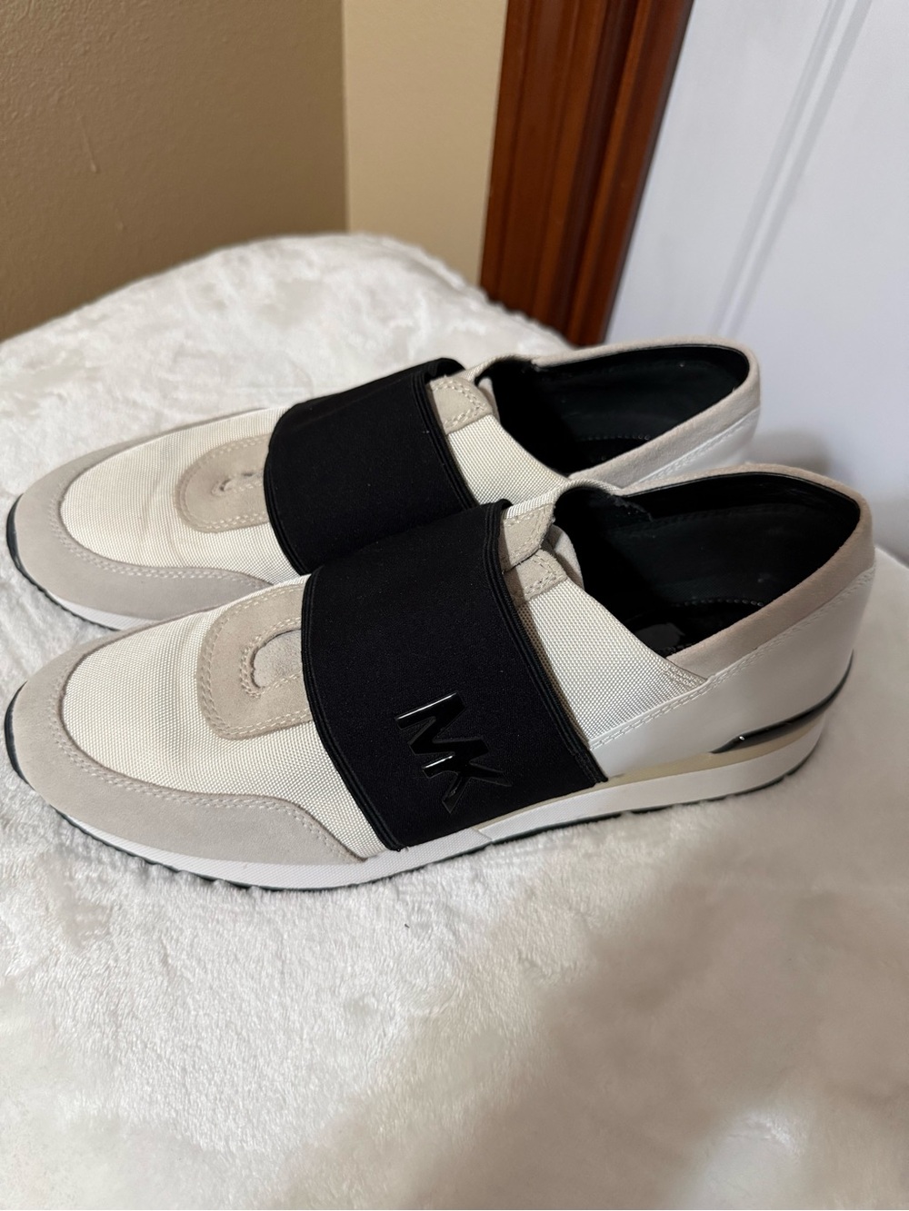 Michael Kors Womens Slip-On Mesh Trainer Sneakers Gray White Black MK Logo